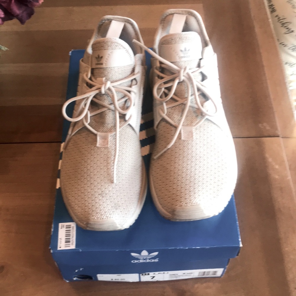 Adidas Sneakers